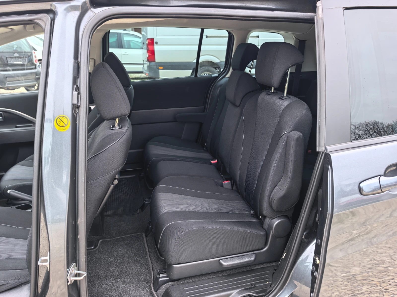 Mazda 5 2.0i  7 МЕСТА, снимка 11 - Автомобили и джипове - 54164115