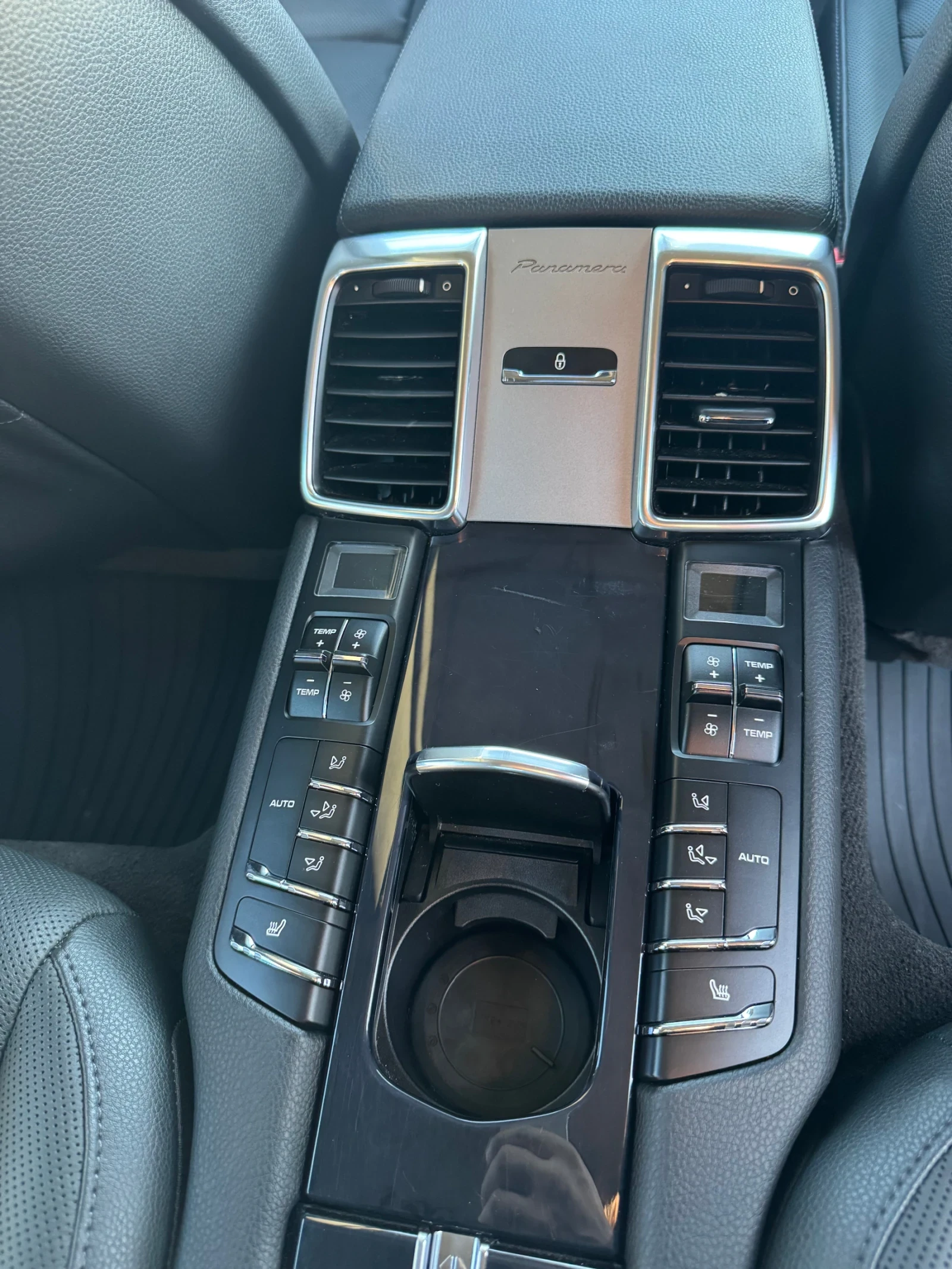 Porsche Panamera Hybrid, снимка 10 - Автомобили и джипове - 54502633