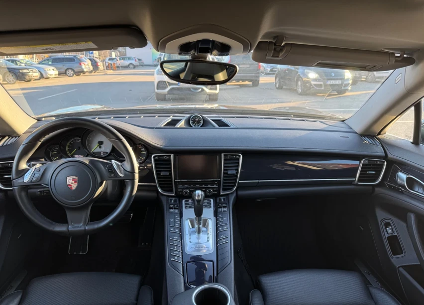 Porsche Panamera Hybrid, снимка 7 - Автомобили и джипове - 54502633