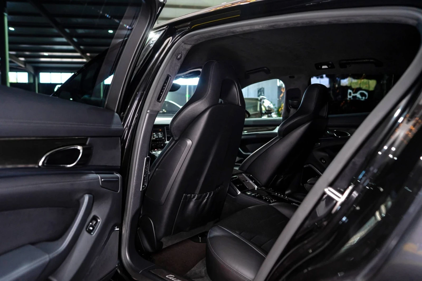 Porsche Panamera TURBO FACELIFT LED NAVI CARBON BURM ЛИЗИНГ 100%, снимка 15 - Автомобили и джипове - 54695779