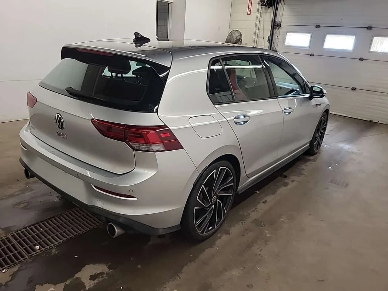 VW Golf * AUTOBAHN * GTI* КАМЕРА* ПАНОРАМА* ПОДГРЕВ* , снимка 4 - Автомобили и джипове - 54776711