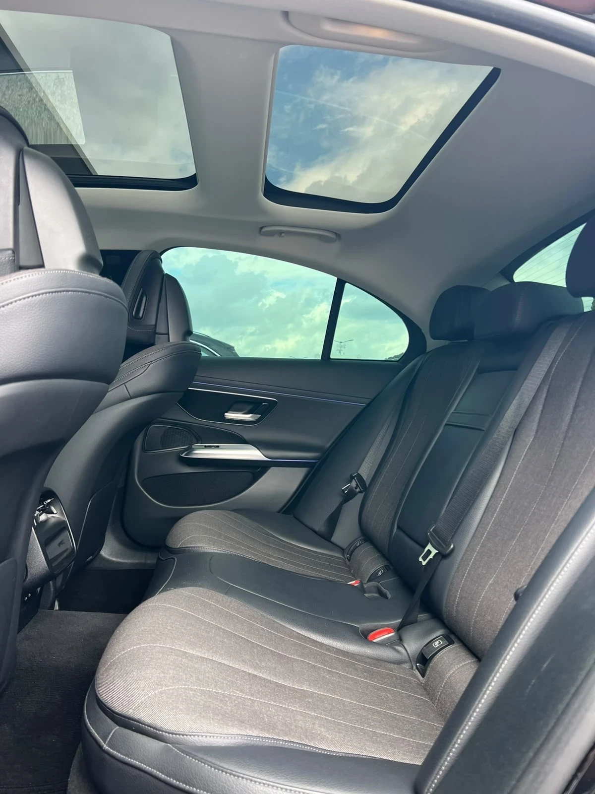 Mercedes-Benz E 220 d Mild hybrid Exclusive Premium Plus, снимка 12 - Автомобили и джипове - 54838507