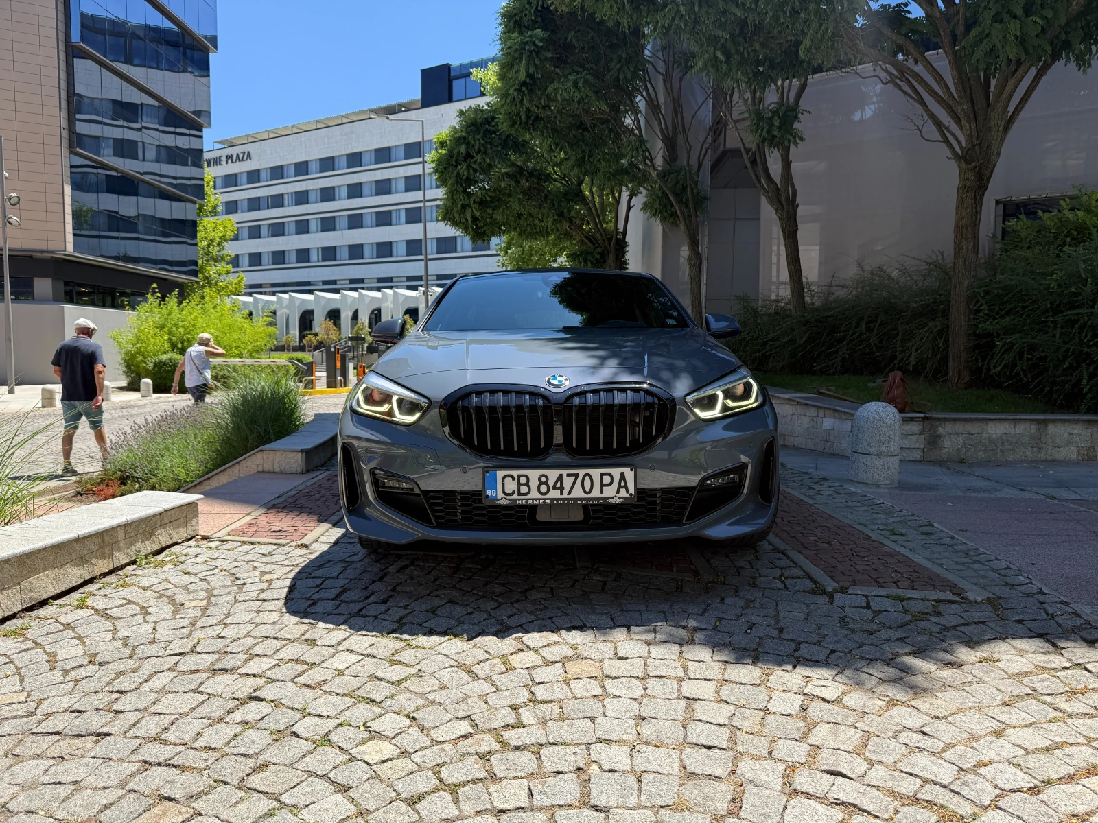 BMW 120 XDrive, снимка 8 - Автомобили и джипове - 55301578
