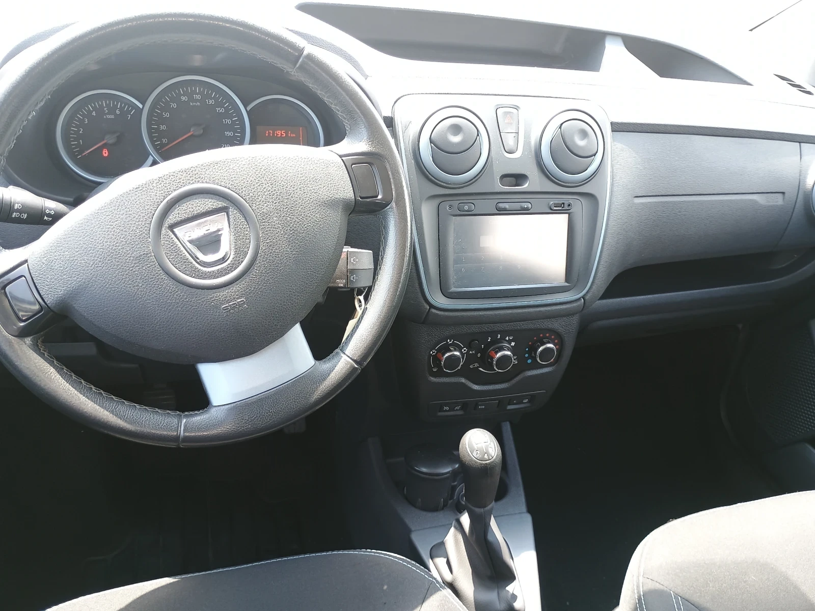 Dacia Dokker STEPWAY, снимка 5 - Автомобили и джипове - 55418884