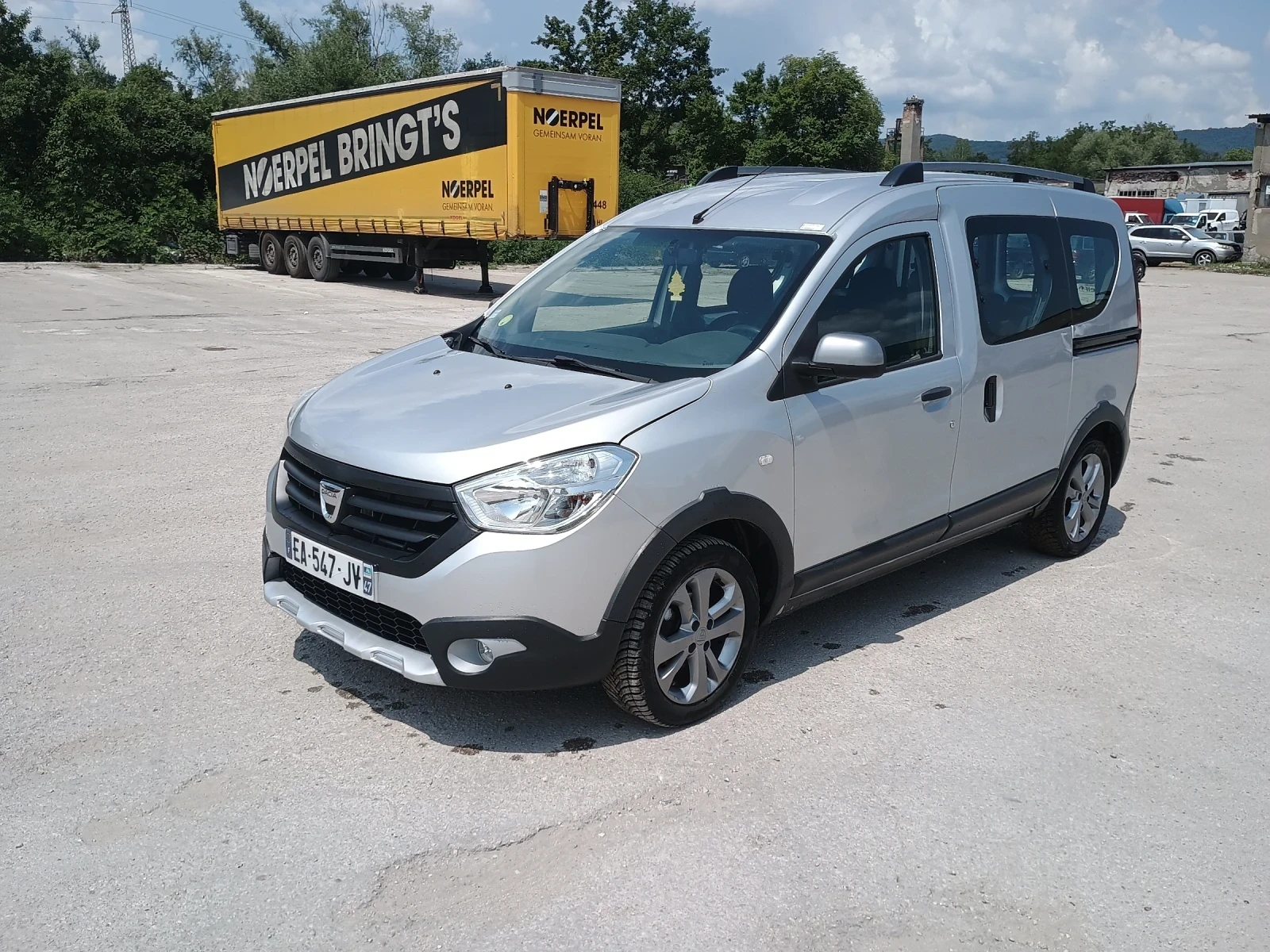 Dacia Dokker STEPWAY, снимка 8 - Автомобили и джипове - 55418884