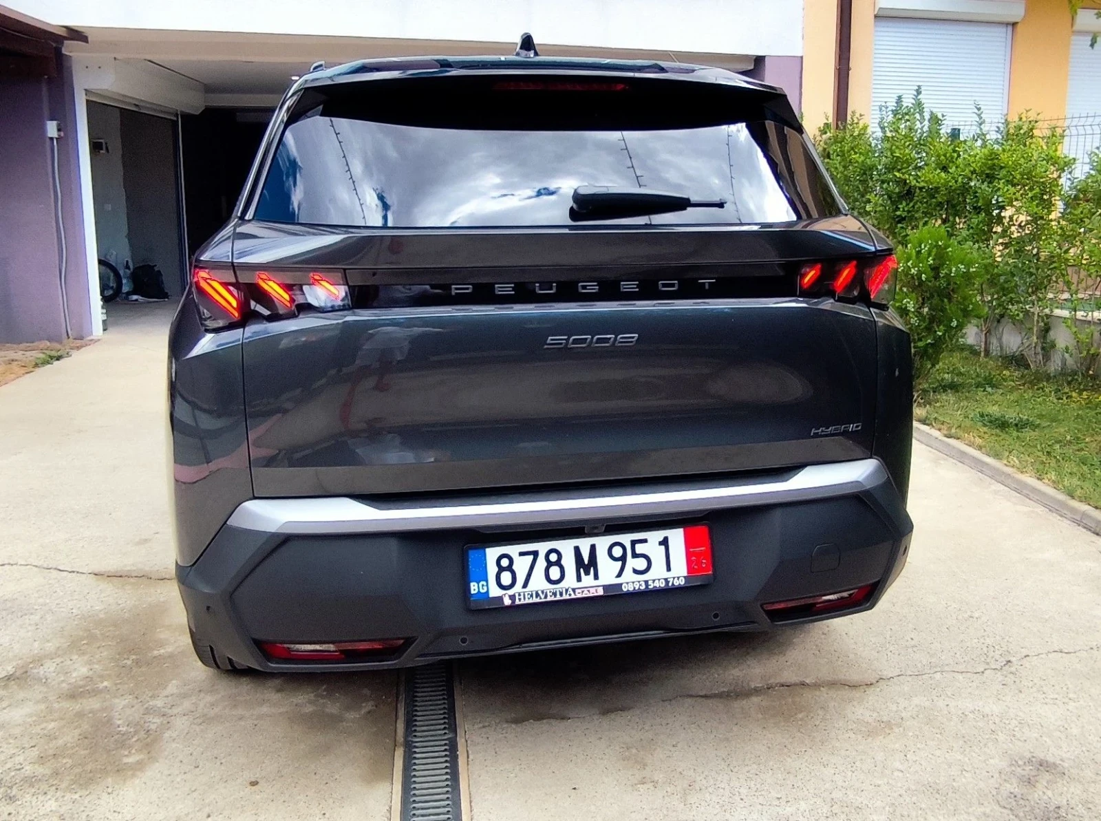 Peugeot 5008 1.2Hybrid GT Premium+ , снимка 4 - Автомобили и джипове - 55960800
