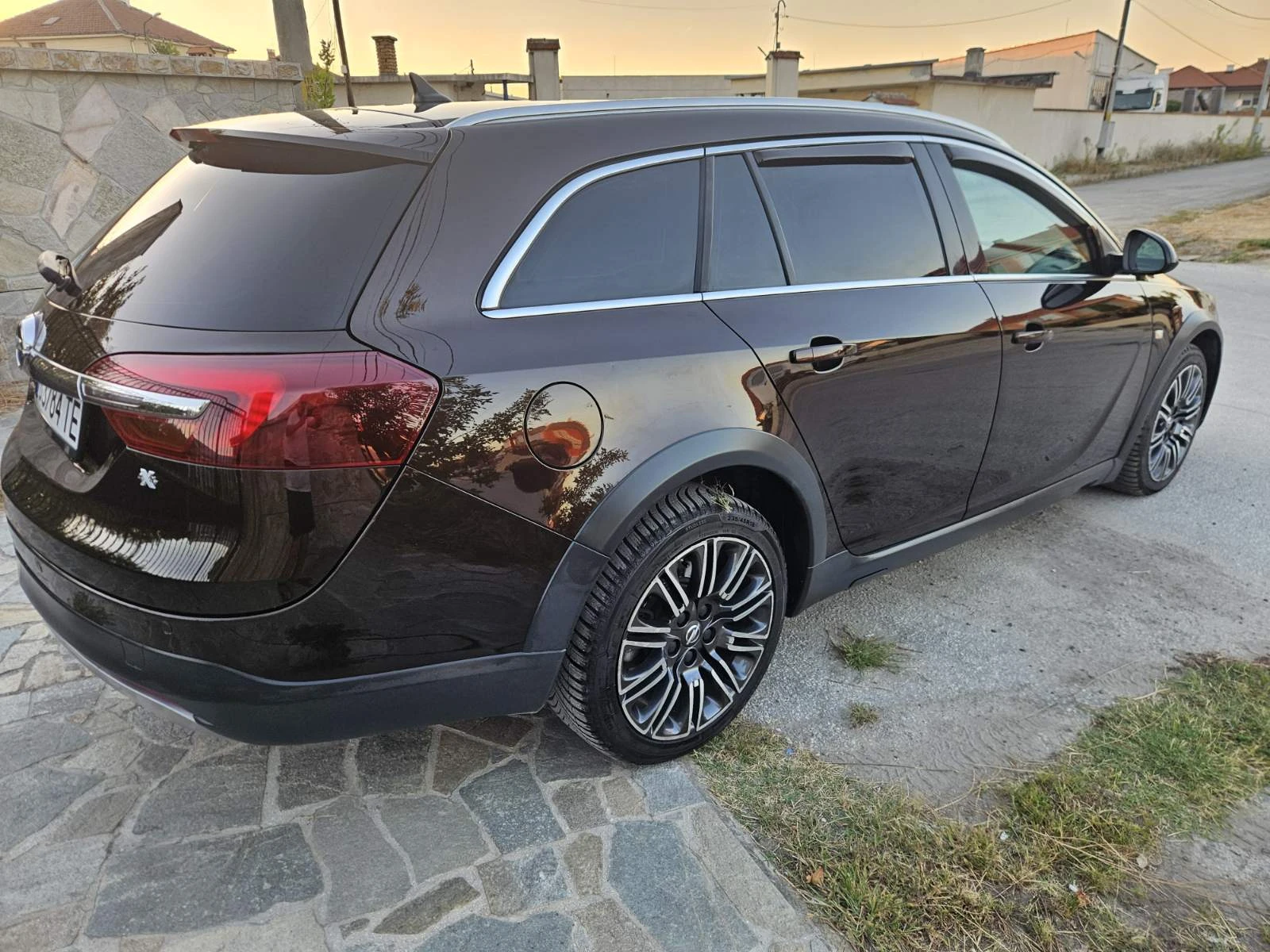 Opel Insignia 2.0TDI SPORT, снимка 11 - Автомобили и джипове - 56012104
