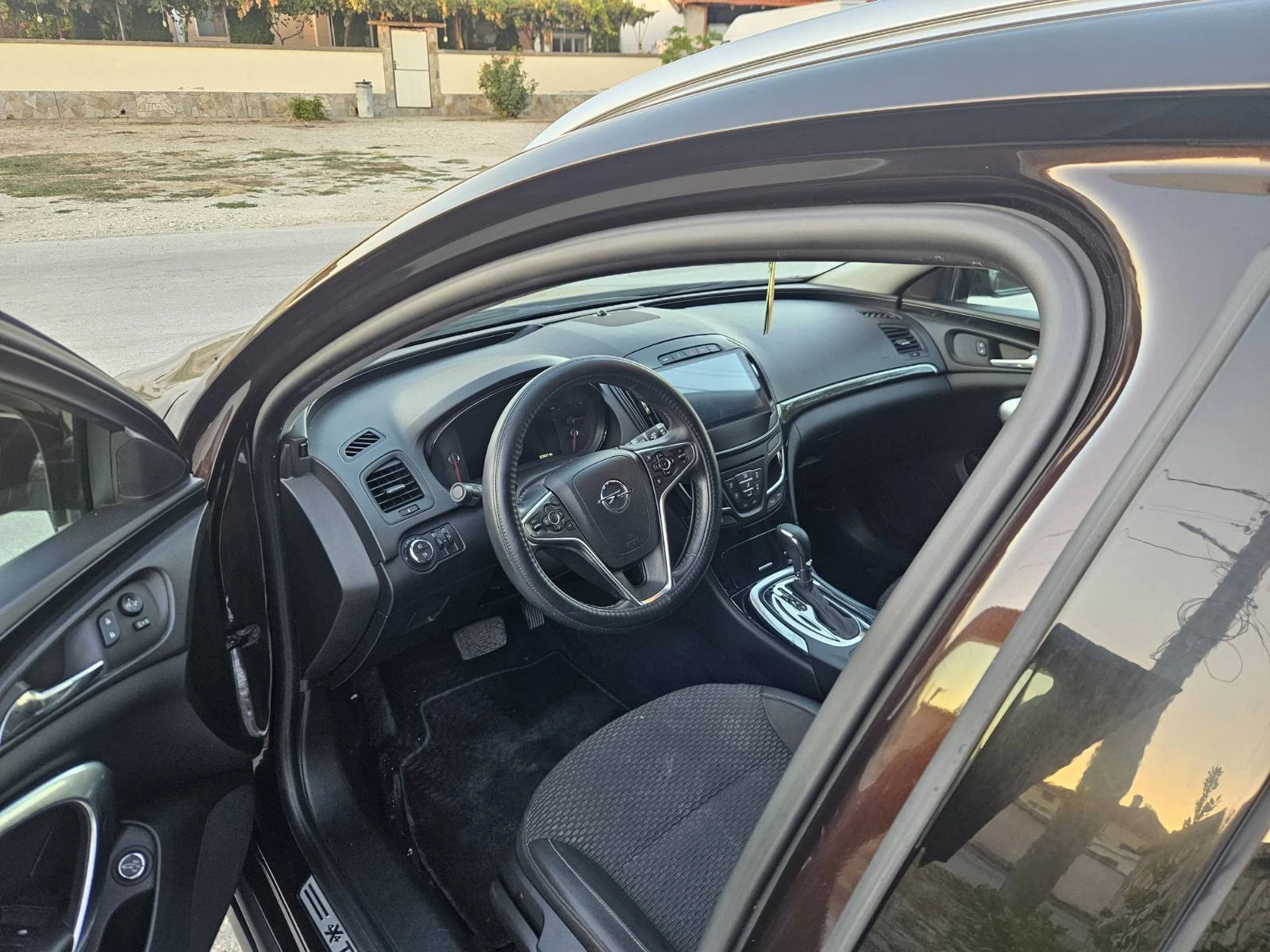 Opel Insignia 2.0TDI SPORT, снимка 12 - Автомобили и джипове - 56012104