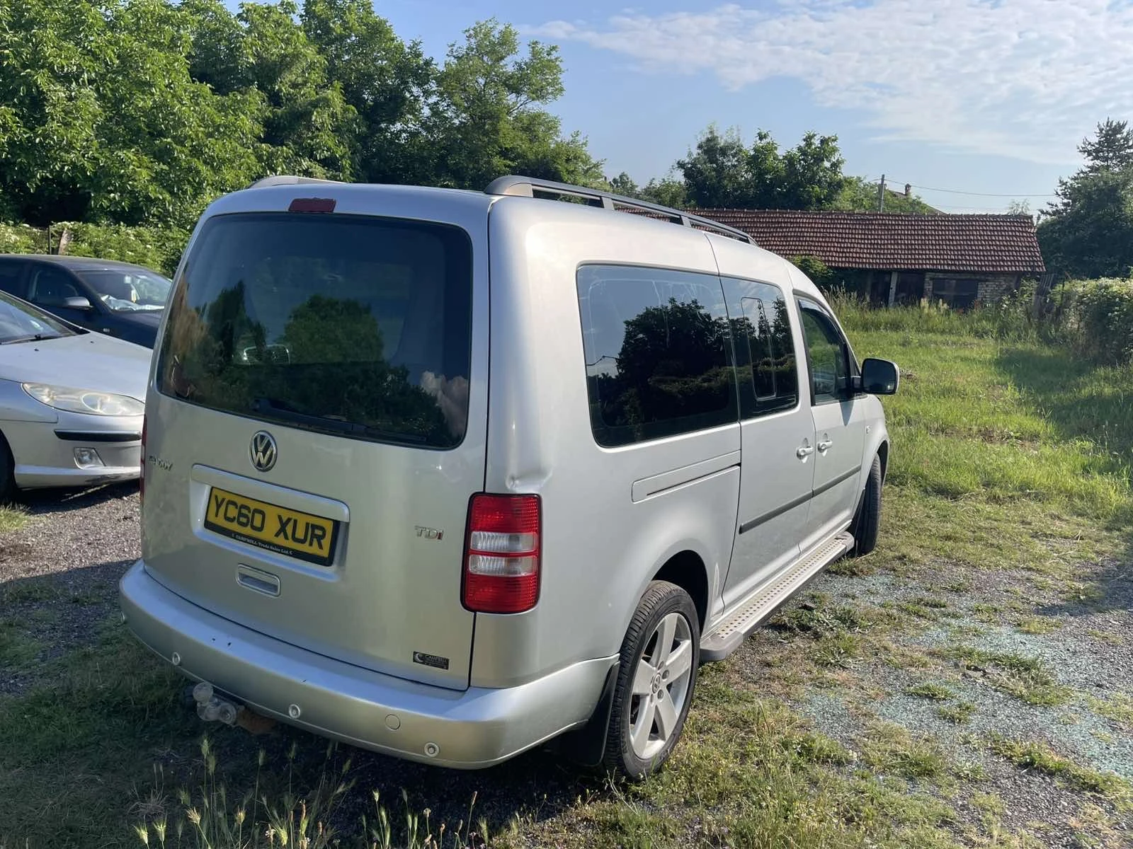 VW Caddy 1.6TDI, 105кс., 2014г., MAXI, АВТОМАТИК, снимка 6 - Автомобили и джипове - 56151315