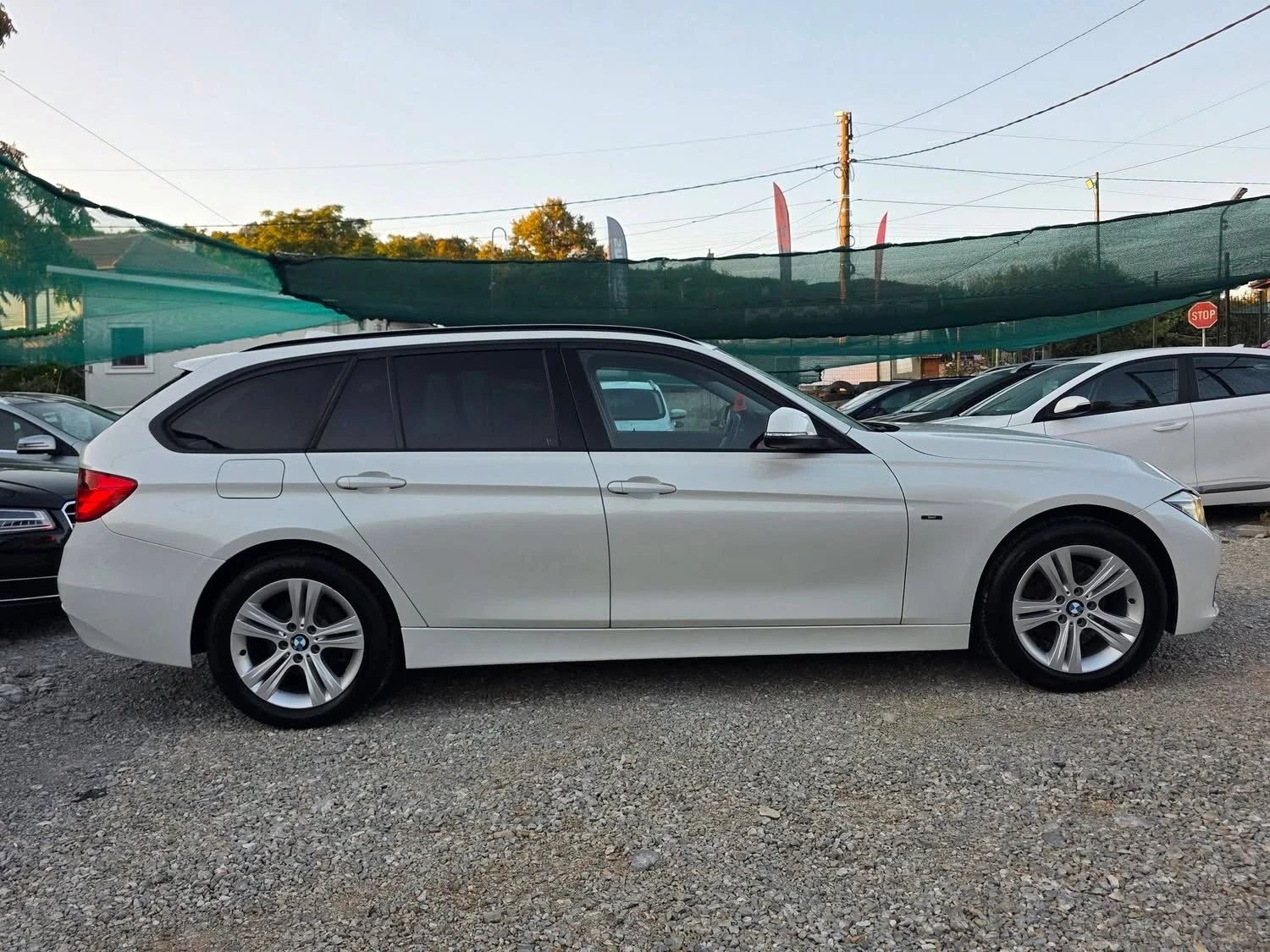 BMW 318 318XD 143K.C. / SPORT / НАВИ / КАМЕРА /КЛИМАТРОНИК, снимка 6 - Автомобили и джипове - 56188884