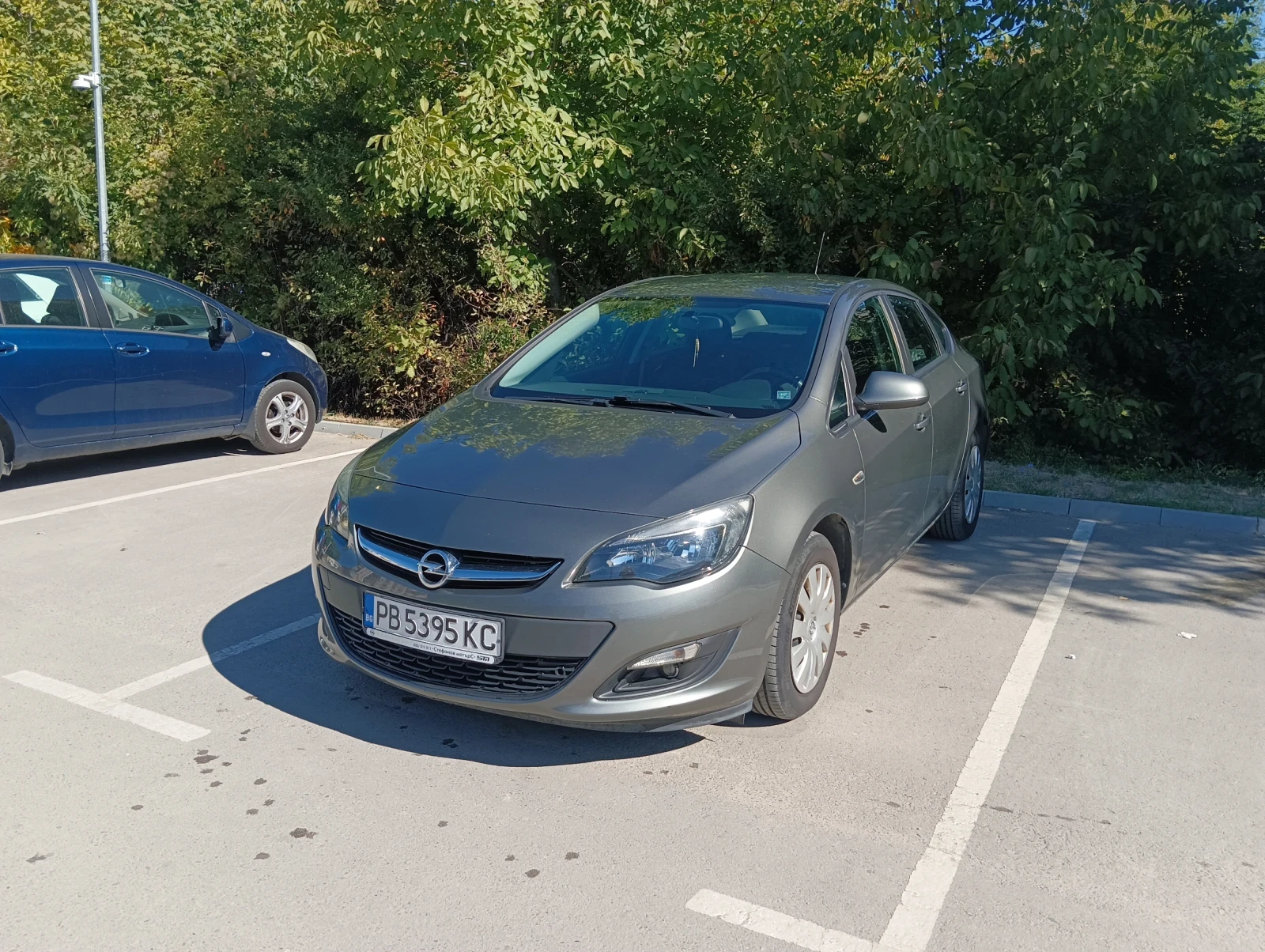 Opel Astra 1.4T 140k.c.