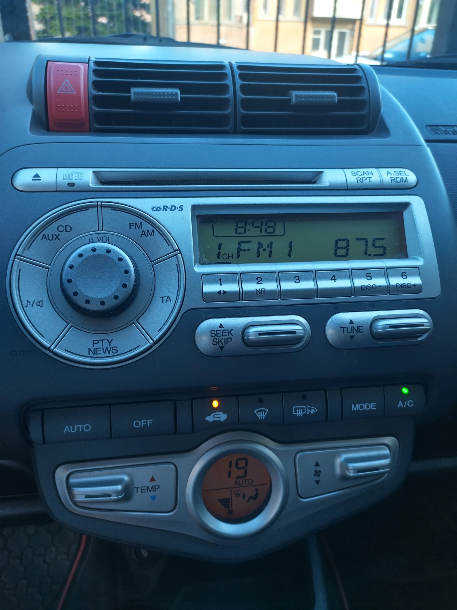 Honda Jazz, снимка 10 - Автомобили и джипове - 56464260
