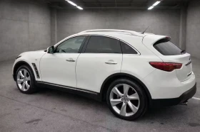 Infiniti QX70, снимка 9