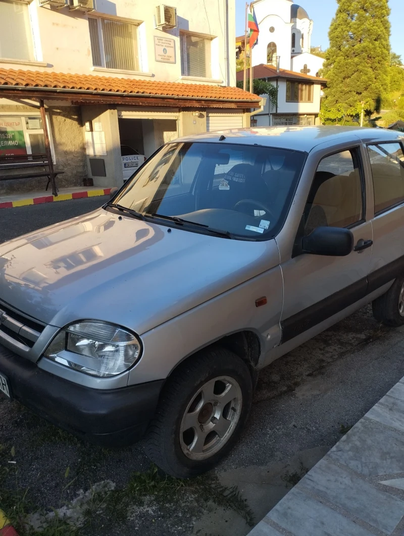 Lada Niva 1.7 GAZ, снимка 1 - Автомобили и джипове - 48455810