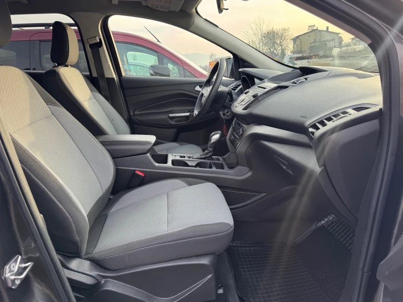 Ford Escape SE* 4WD* CAMERA* РЕГИСТРИРАН, снимка 13 - Автомобили и джипове - 52628303