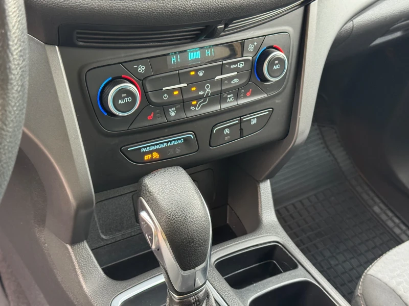 Ford Escape SE* 4WD* CAMERA* РЕГИСТРИРАН, снимка 10 - Автомобили и джипове - 52628303