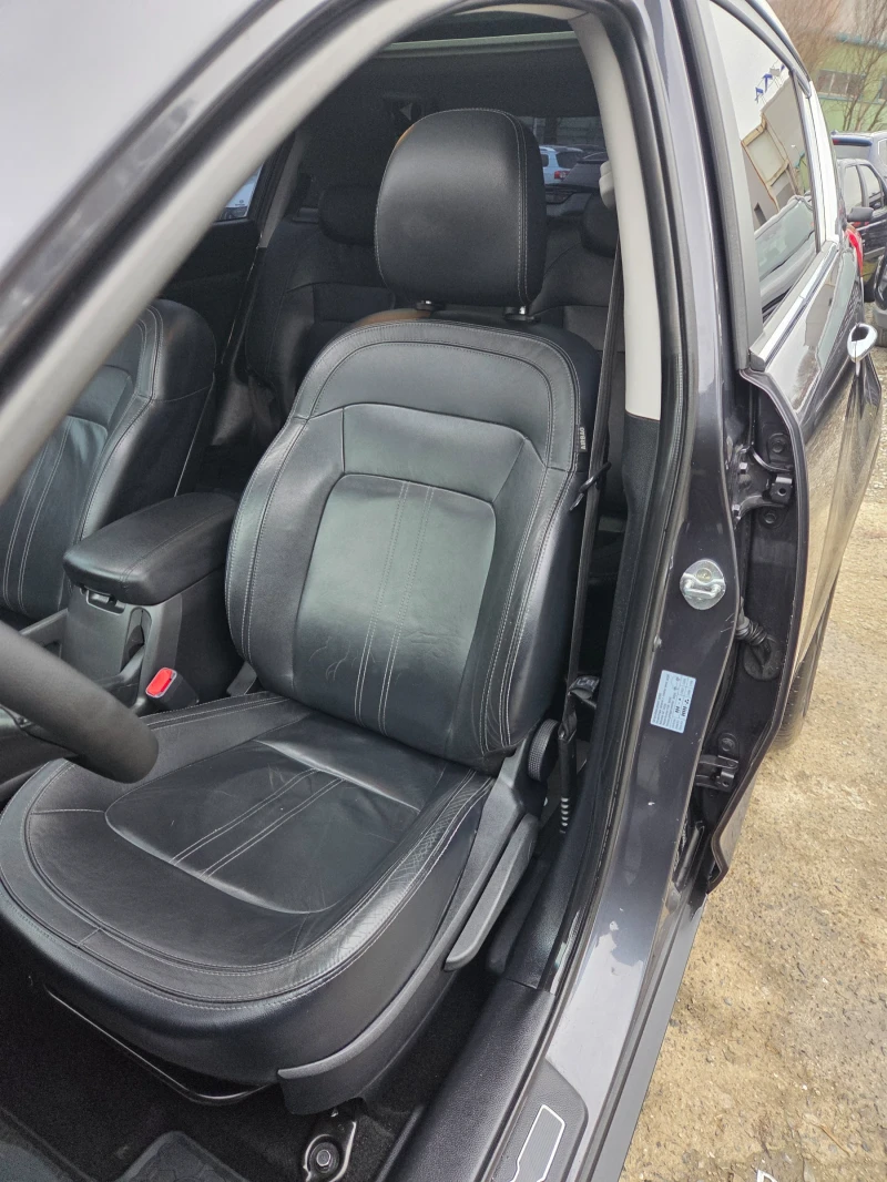 Kia Sportage 2.0CRD 4x4 185ps, снимка 10 - Автомобили и джипове - 53429159