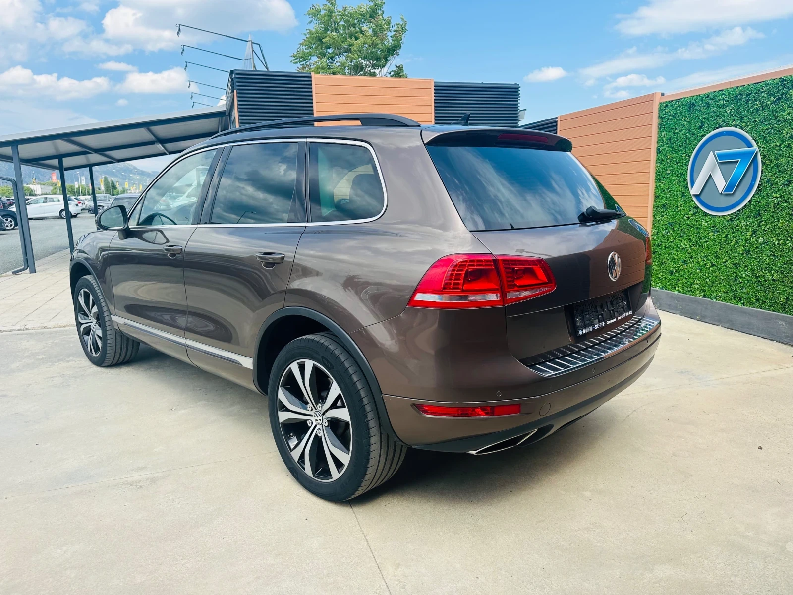 VW Touareg 3.0 TDI/Keyless/Navi/Панорама - изображение 6