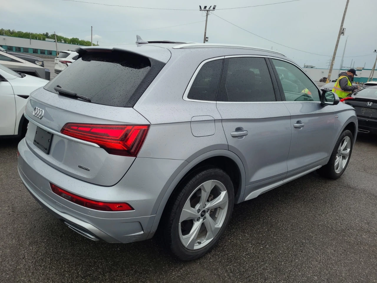 Audi Q5 * CARFAX * АВТО КРЕДИТ * ЦЕНА ДО БГ! - изображение 3