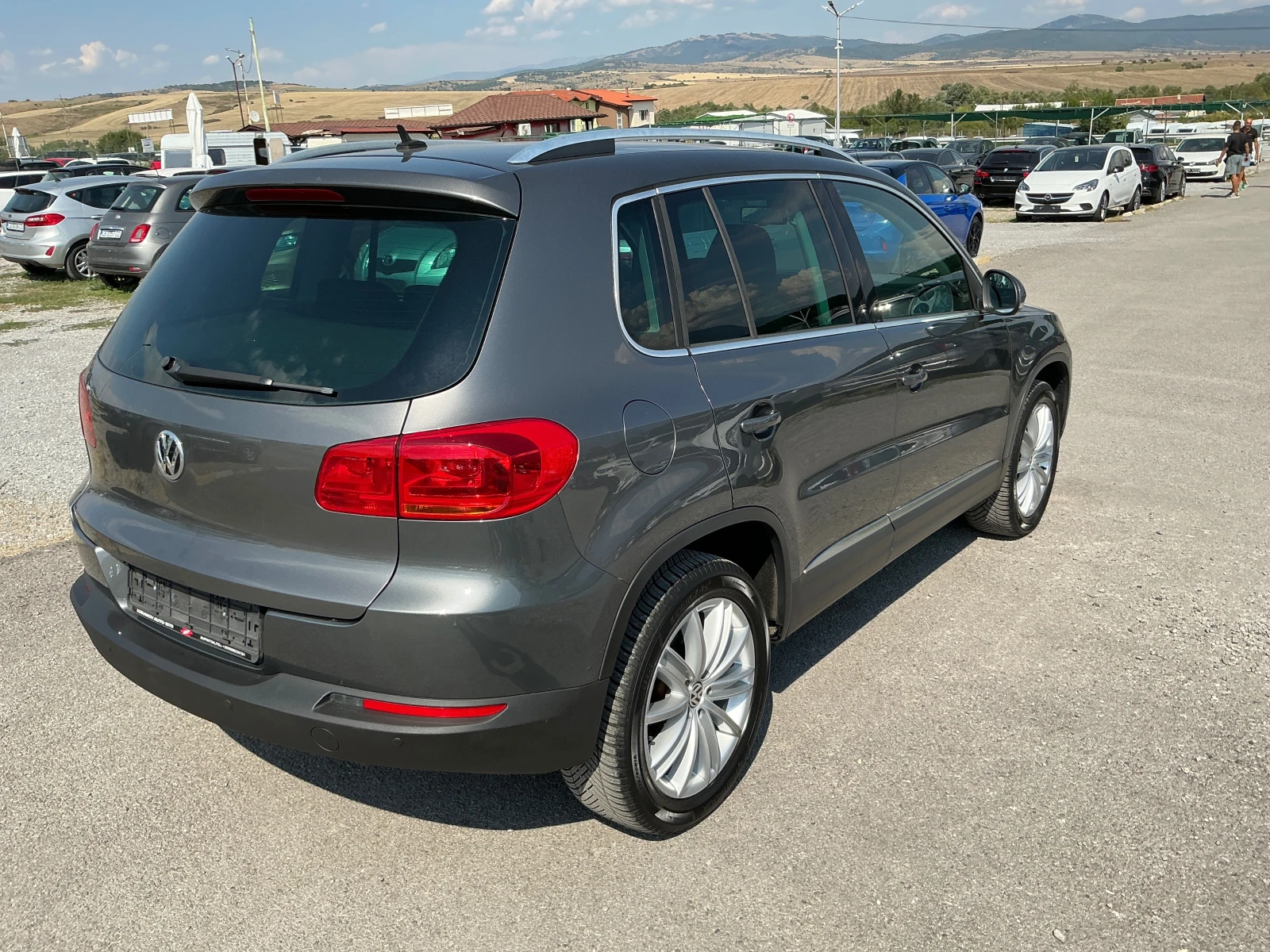 VW Tiguan 2.0 TDI - изображение 8