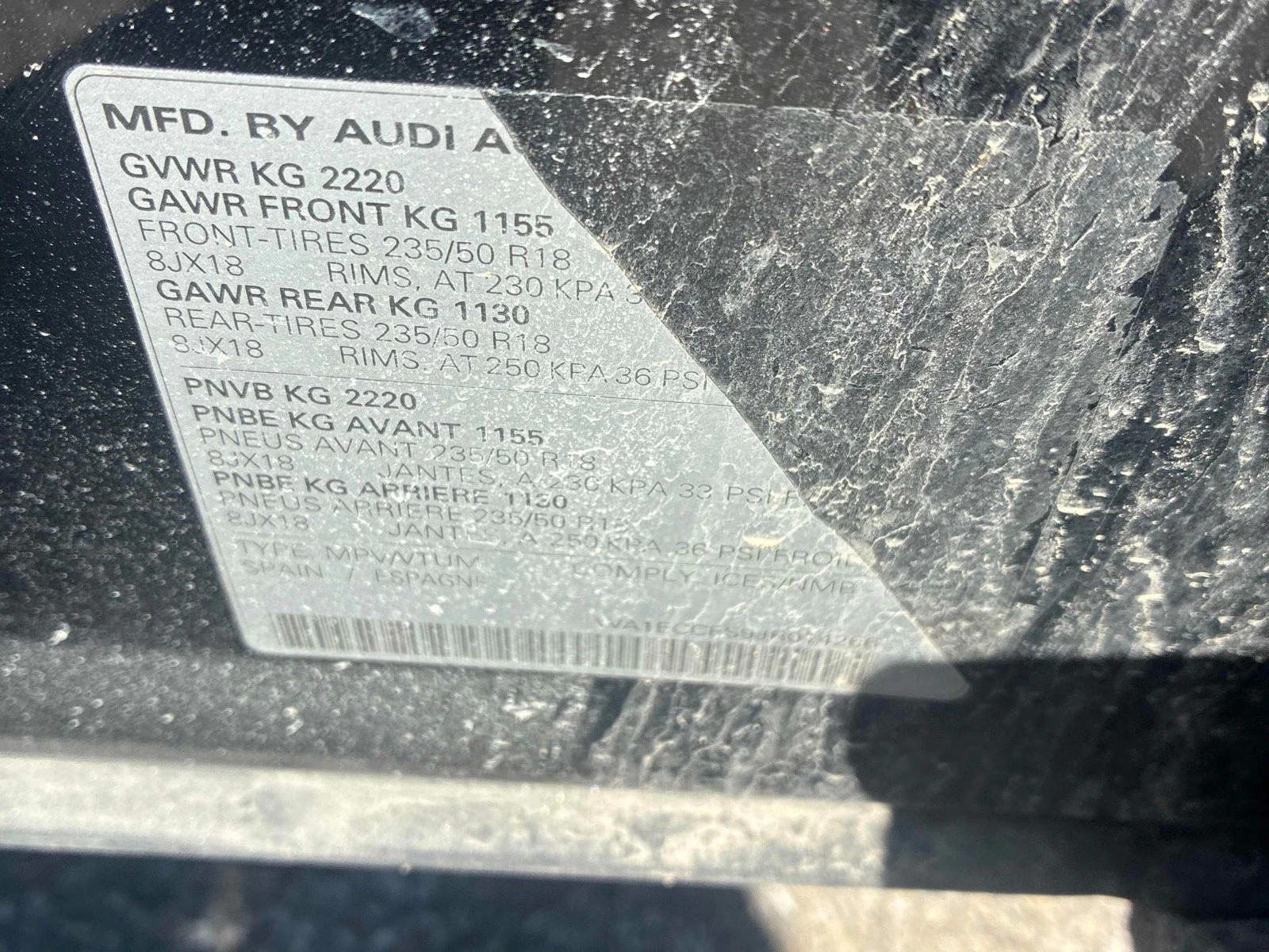 Audi Q3 Komfort* АвтоКредит* (ЦЕНА ДО БГ), снимка 10 - Автомобили и джипове - 54218018