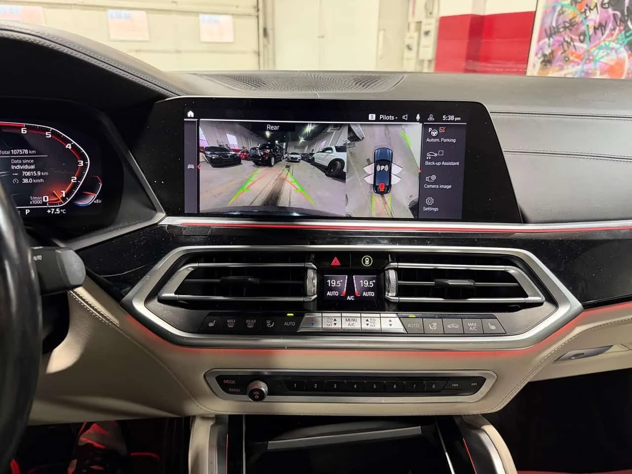 BMW X6 * M50i * АВТОКРЕДИТ БЕЗ ПЪРВОНАЧАЛНА ВНОСКА, снимка 12 - Автомобили и джипове - 54563586