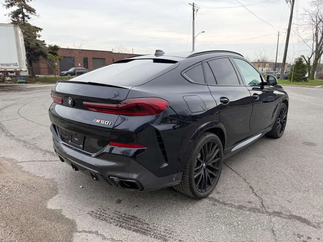 BMW X6 * M50i * АВТОКРЕДИТ БЕЗ ПЪРВОНАЧАЛНА ВНОСКА, снимка 5 - Автомобили и джипове - 54563586
