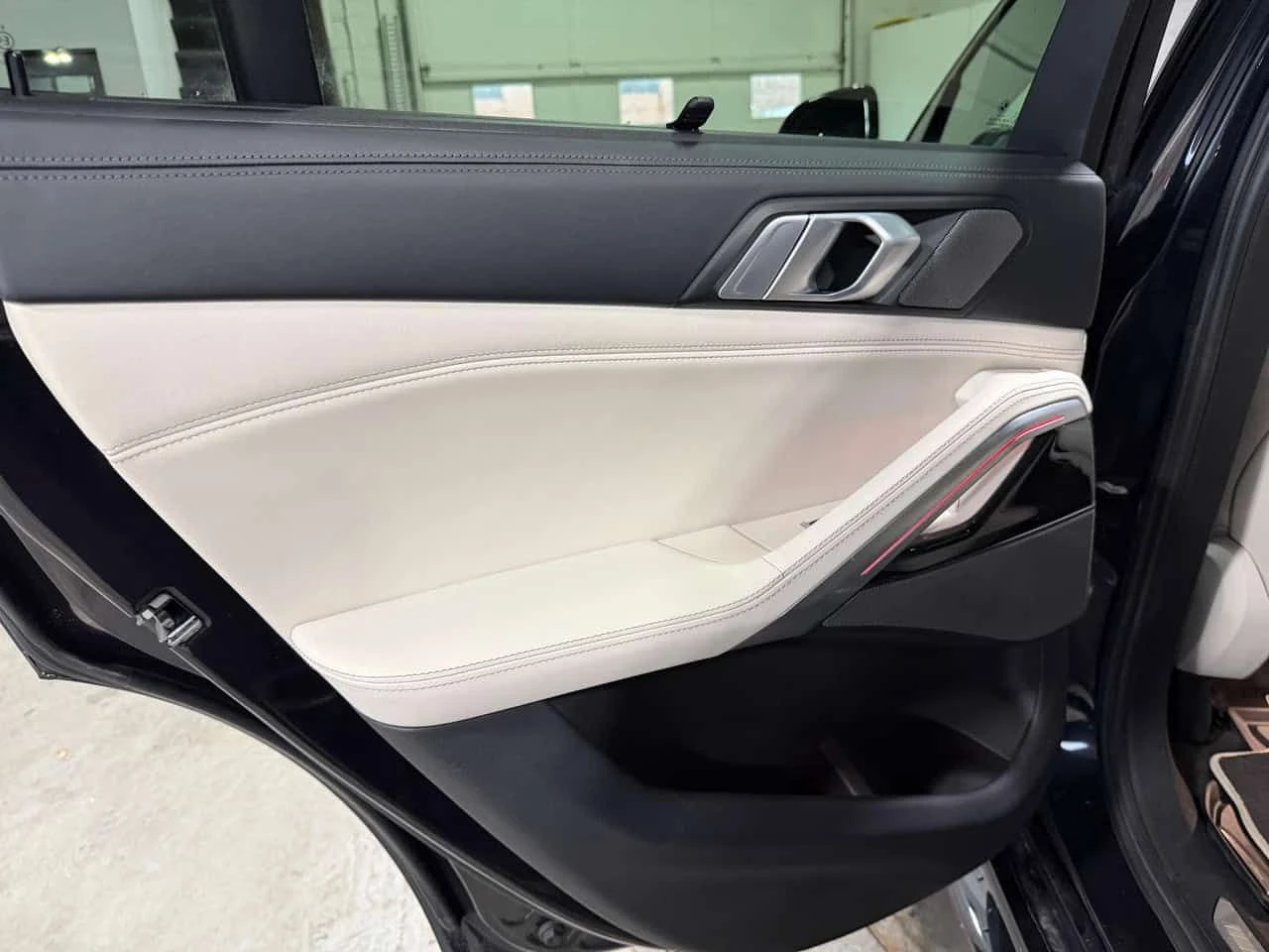 BMW X6 * M50i * АВТОКРЕДИТ БЕЗ ПЪРВОНАЧАЛНА ВНОСКА, снимка 16 - Автомобили и джипове - 54563586