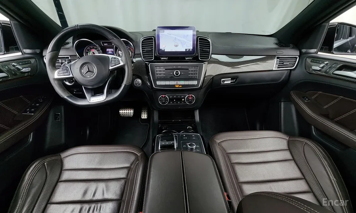 Mercedes-Benz GLE 63 S AMG 4Matic* ОБДУХВАНЕ* КОЖЕН САЛОН, снимка 7 - Автомобили и джипове - 54846185