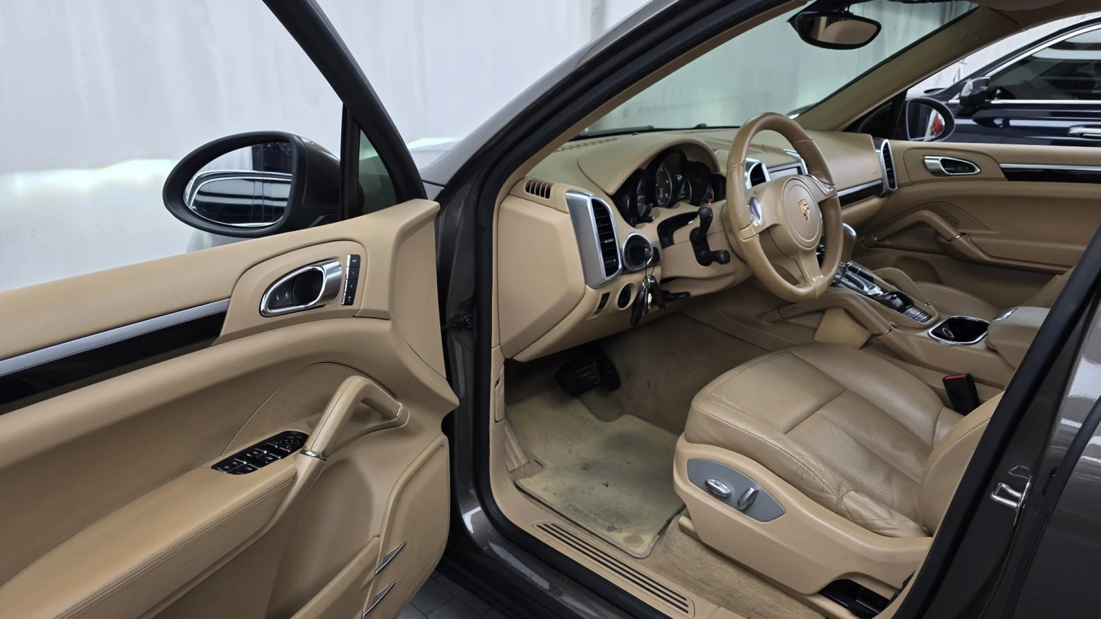 Porsche Cayenne 3.0 Diesel autogeorge.com, снимка 14 - Автомобили и джипове - 55735725