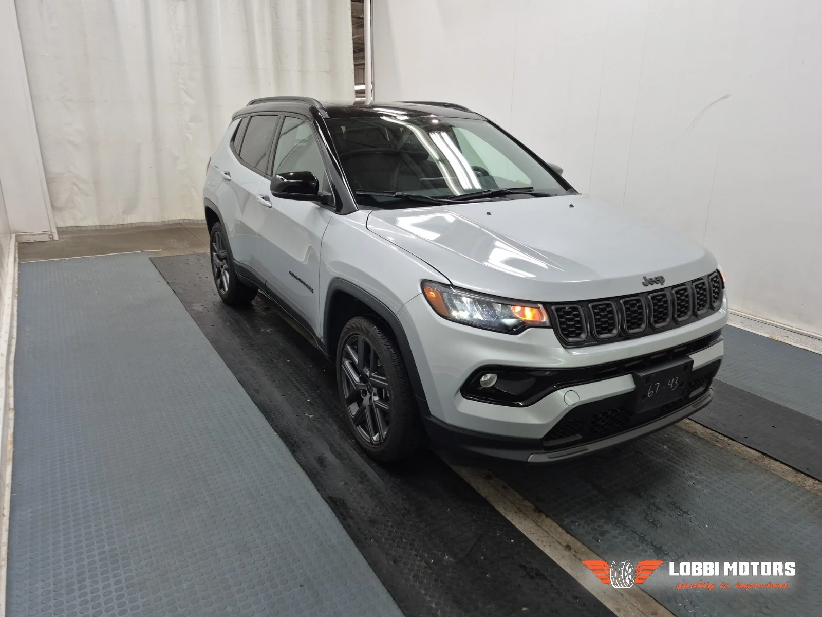 Jeep Compass, снимка 2 - Автомобили и джипове - 56025258