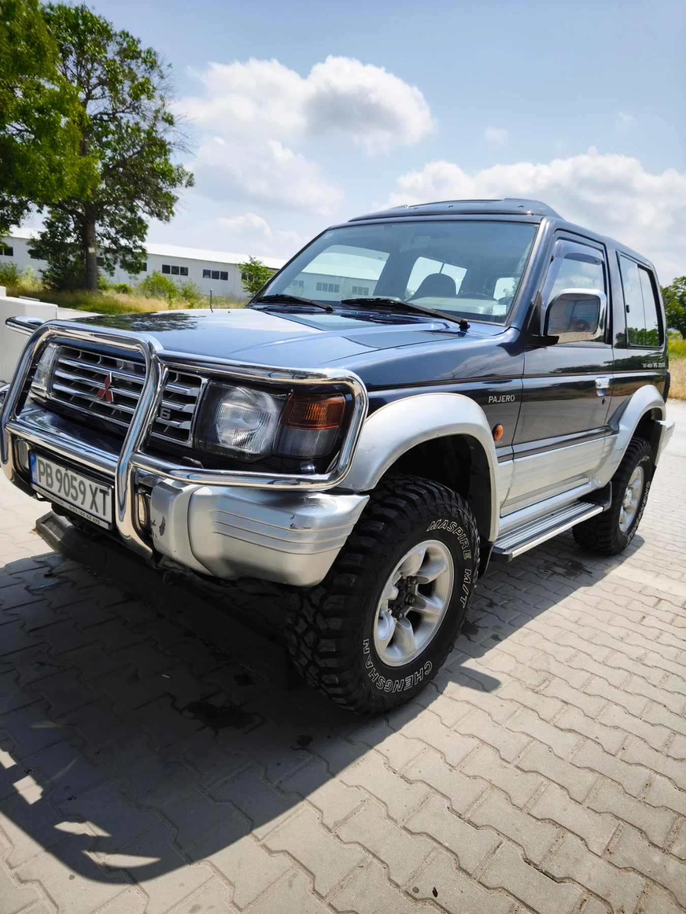 Mitsubishi Pajero GLS 