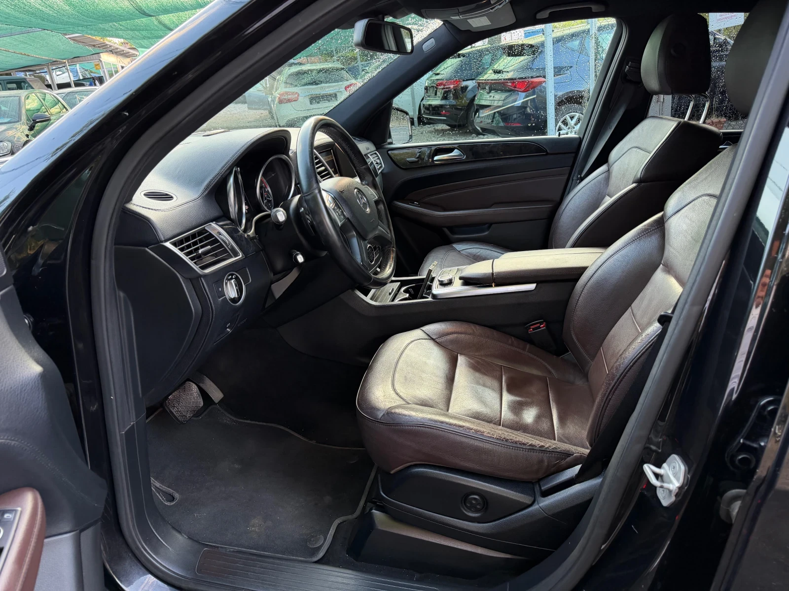 Mercedes-Benz ML 350 CDI* Bluetec* Ambient* Nappa, снимка 11 - Автомобили и джипове - 56106337