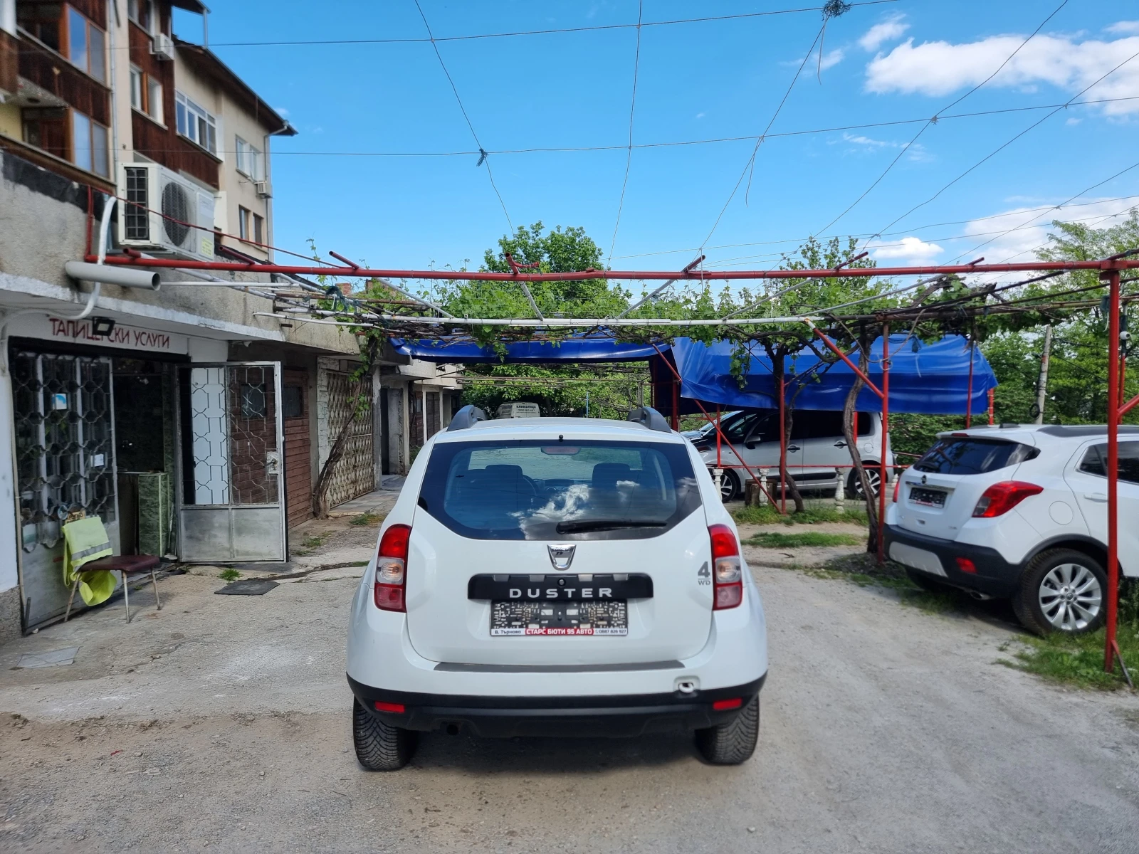Dacia Duster 1.5dci* 4X4* , снимка 6 - Автомобили и джипове - 56160972
