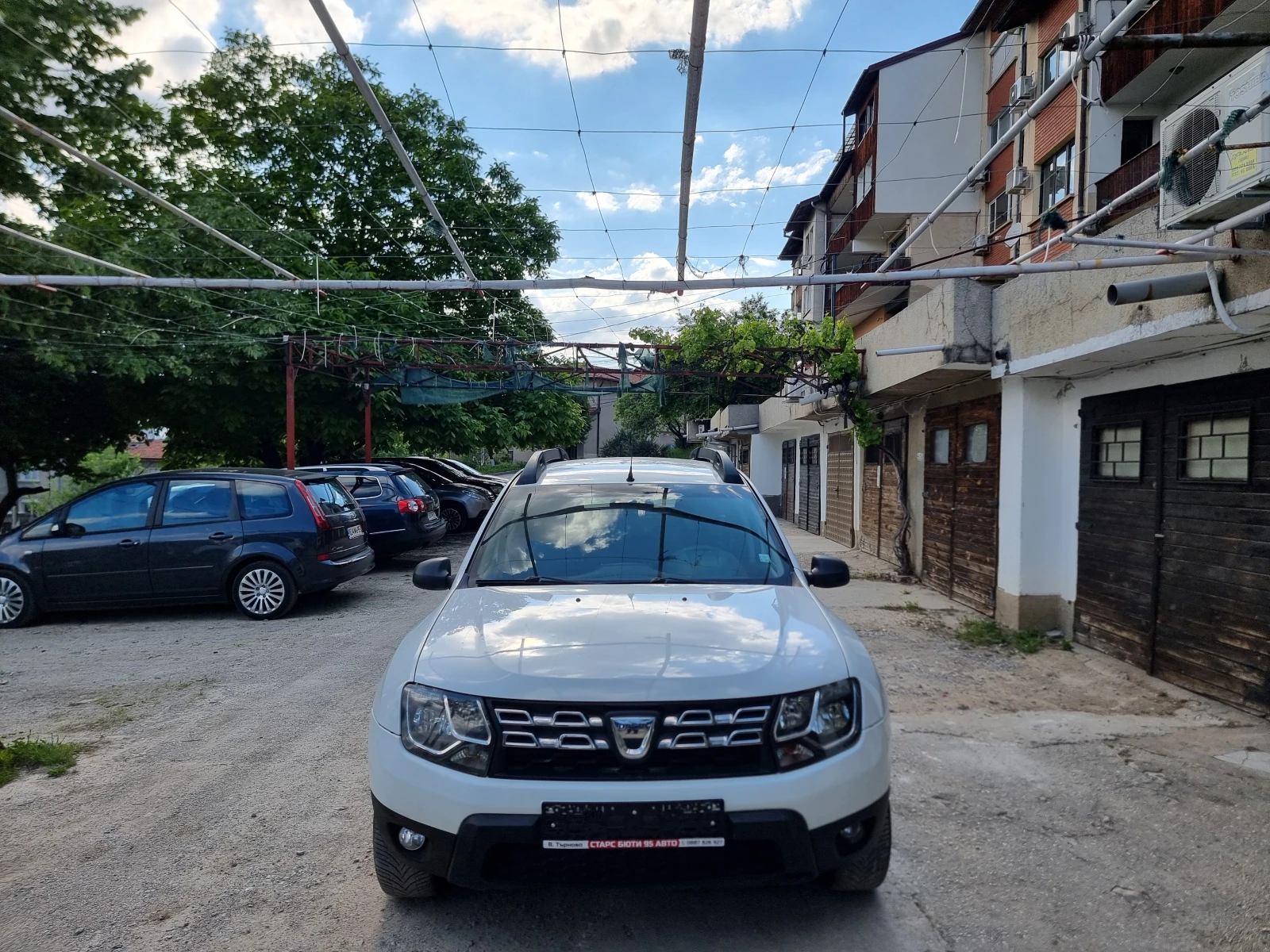 Dacia Duster 1.5dci* 4X4* , снимка 3 - Автомобили и джипове - 56160972