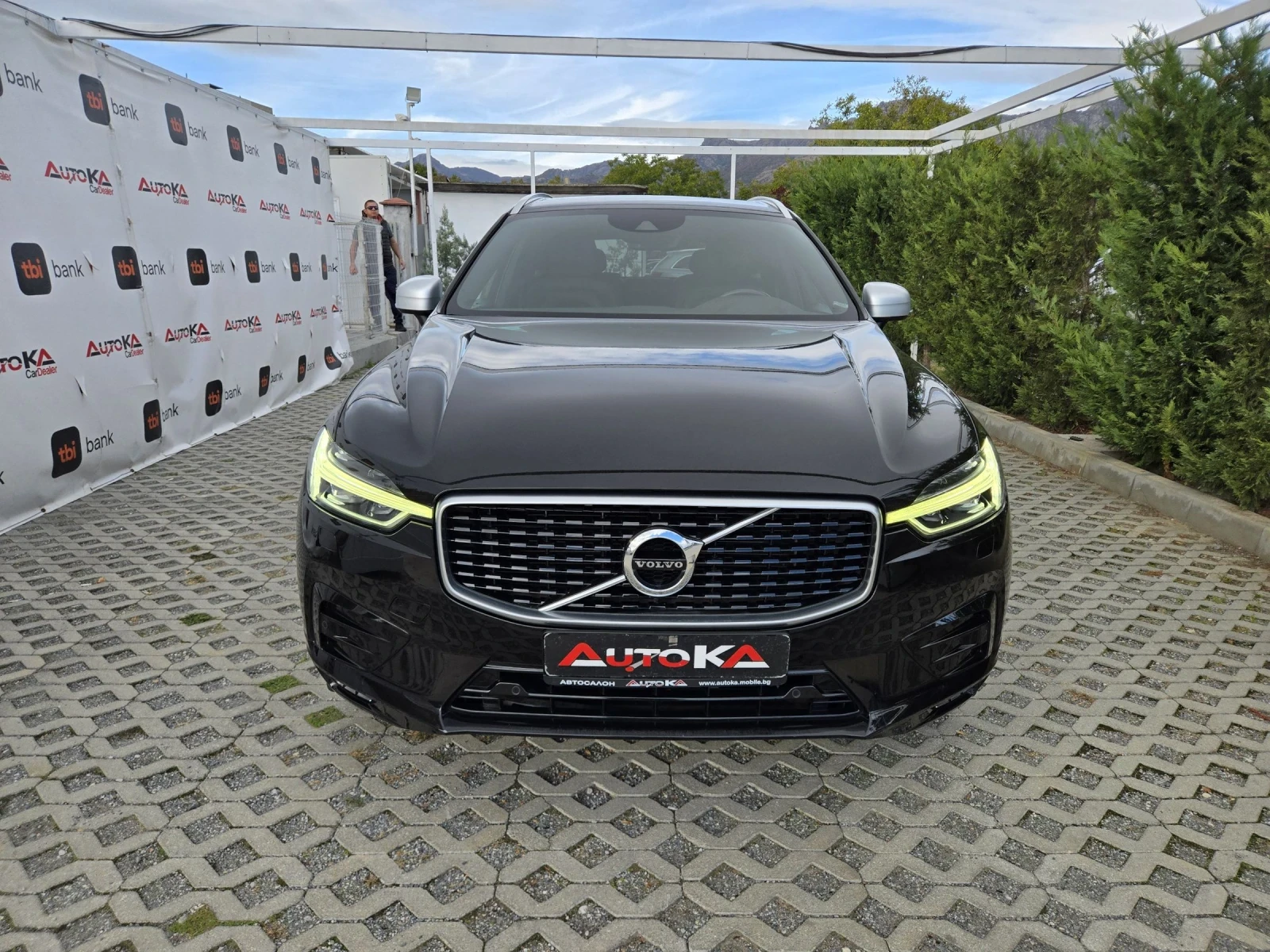 Volvo XC60 2.0D-190кс/R-DESIGN/DIGITAL/DISTRONIC/FULL LED/AWD
