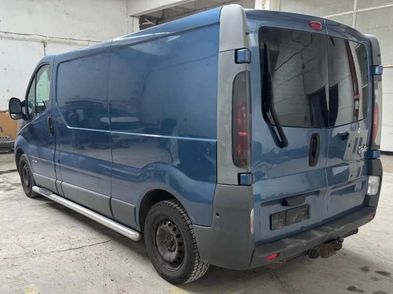 Renault Trafic 2.5dci 140hp, снимка 3 - Бусове и автобуси - 52189125