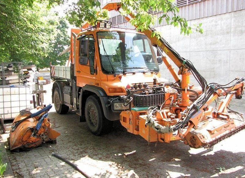 Mercedes-Benz UNIMOG U400, снимка 1 - Камиони - 34889463