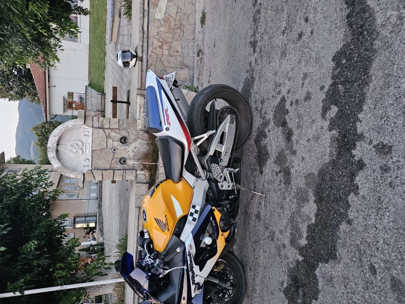 Honda Cbr 929 2001 rr firebleide, снимка 2 - Мотоциклети и мототехника - 52832725