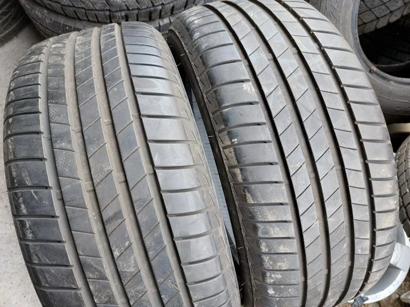 Гуми Летни 225/50R17, снимка 1 - Гуми и джанти - 36287410