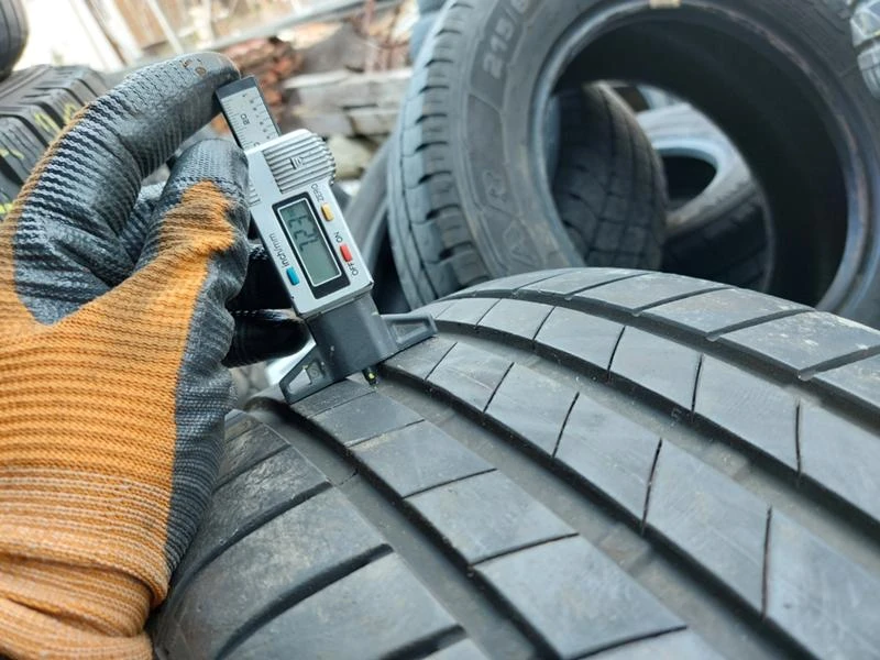 Гуми Летни 225/50R17, снимка 8 - Гуми и джанти - 36287410