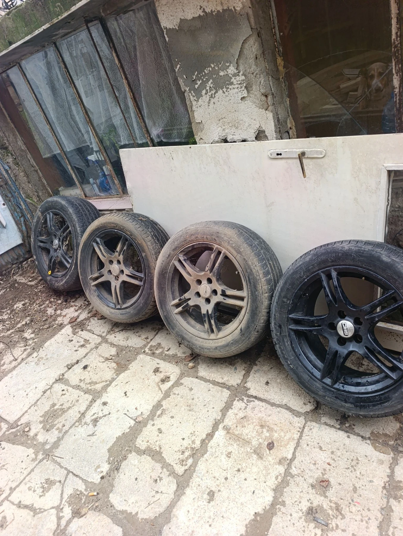 Гуми с джанти Debica 250/50R16
