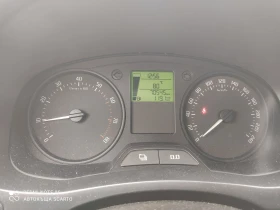 Skoda Fabia 1.2 бензин, 2011г, 70хил.км, сервизна история , снимка 14