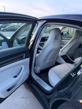 Porsche Panamera 4 E Hybrid AWD  CARFAX, снимка 10