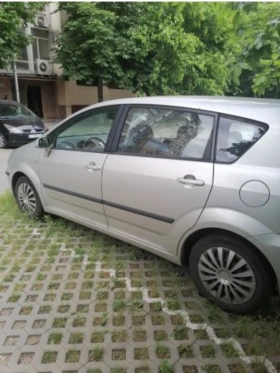 Обява за продажба на Toyota Corolla verso 1, 8i ~9 800 лв. - изображение 2