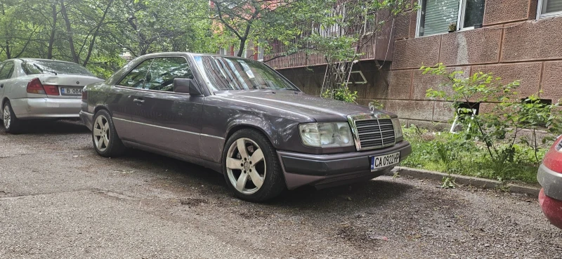 Mercedes-Benz 124, снимка 1 - Автомобили и джипове - 47236537