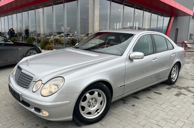 Mercedes-Benz E 220 Cdi Classic, снимка 1 - Автомобили и джипове - 48485915