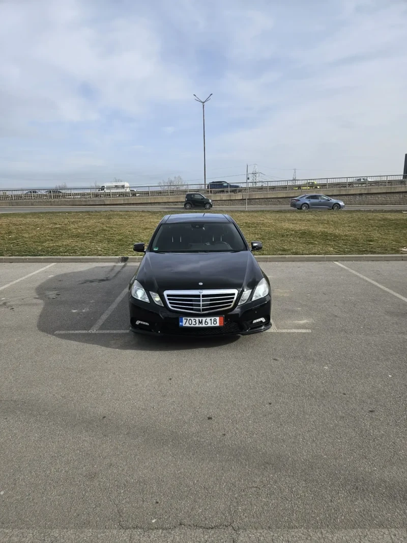 Mercedes-Benz E 500 550 AMG Optik, снимка 2 - Автомобили и джипове - 49447989