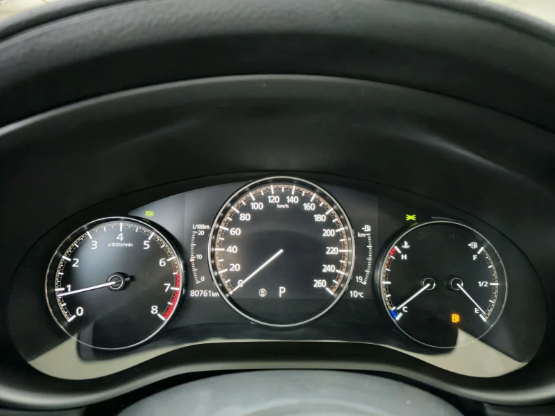 Mazda 3 2.5L SKYACTIV-G, снимка 10 - Автомобили и джипове - 50280276
