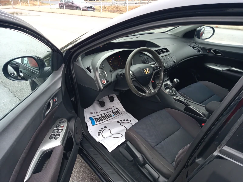 Honda Civic 1.4i-vtec/99k.s., снимка 8 - Автомобили и джипове - 49932880